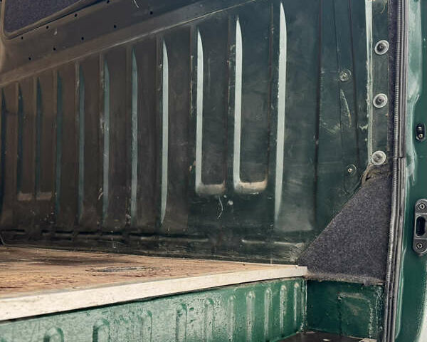 Зеленый Форд Транзит, объемом двигателя 2.5 л и пробегом 300 тыс. км за 3600 $, фото 7 на Automoto.ua