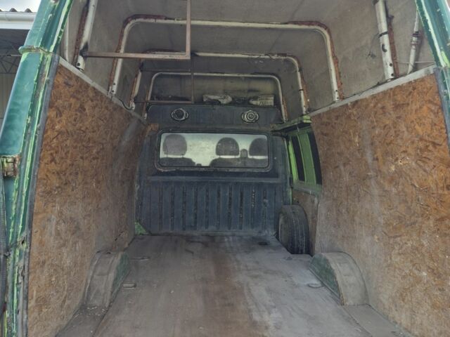 Зелений Форд Транзит, об'ємом двигуна 2.5 л та пробігом 450 тис. км за 1500 $, фото 4 на Automoto.ua