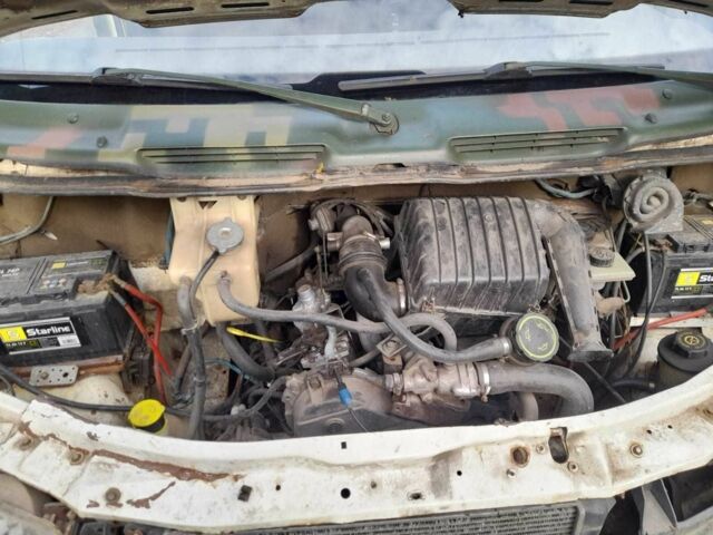 Зелений Форд Транзит, об'ємом двигуна 2.5 л та пробігом 80 тис. км за 2517 $, фото 7 на Automoto.ua