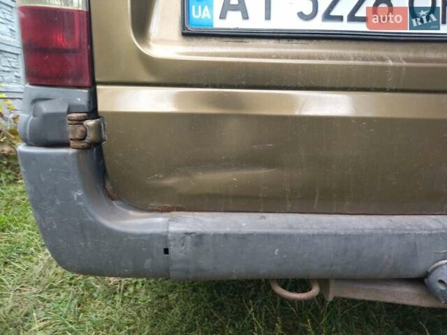 Зелений Форд Транзит, об'ємом двигуна 2 л та пробігом 311 тис. км за 4700 $, фото 3 на Automoto.ua