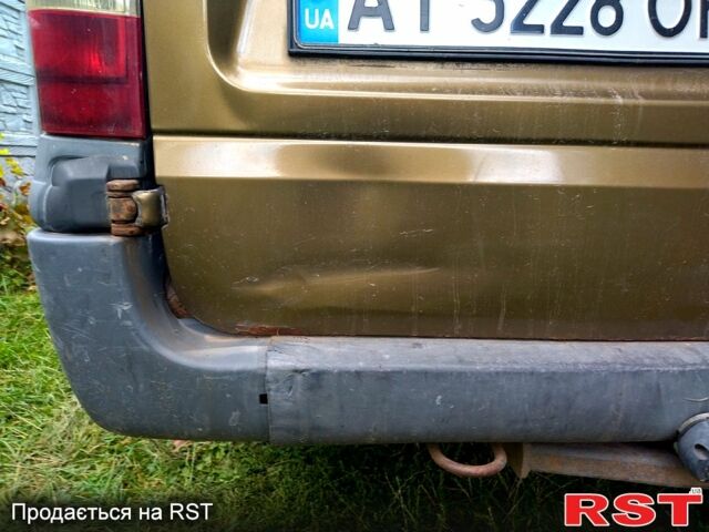 Зелений Форд Транзит, об'ємом двигуна 2 л та пробігом 310 тис. км за 4700 $, фото 4 на Automoto.ua