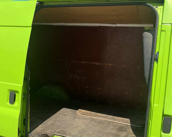 Зеленый Форд Транзит, объемом двигателя 2.4 л и пробегом 324 тыс. км за 4650 $, фото 5 на Automoto.ua