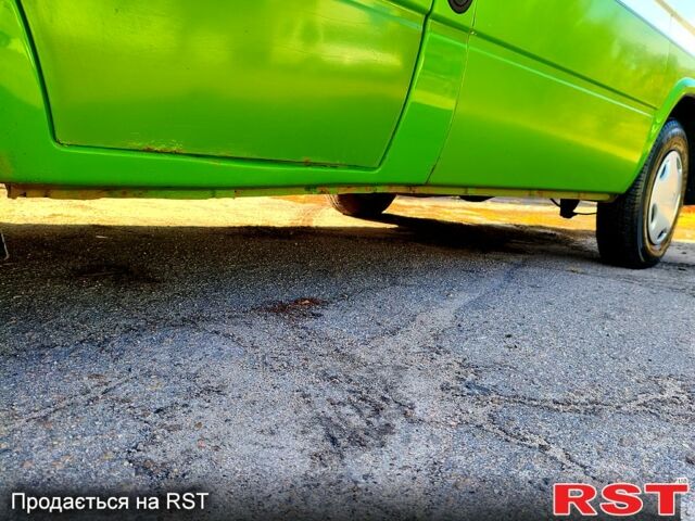 Зеленый Форд Транзит, объемом двигателя 2.5 л и пробегом 450 тыс. км за 3600 $, фото 9 на Automoto.ua