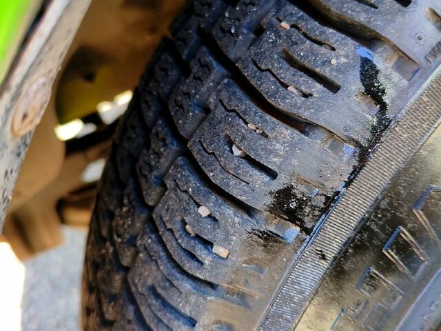 Зеленый Форд Транзит, объемом двигателя 2.5 л и пробегом 450 тыс. км за 3600 $, фото 12 на Automoto.ua