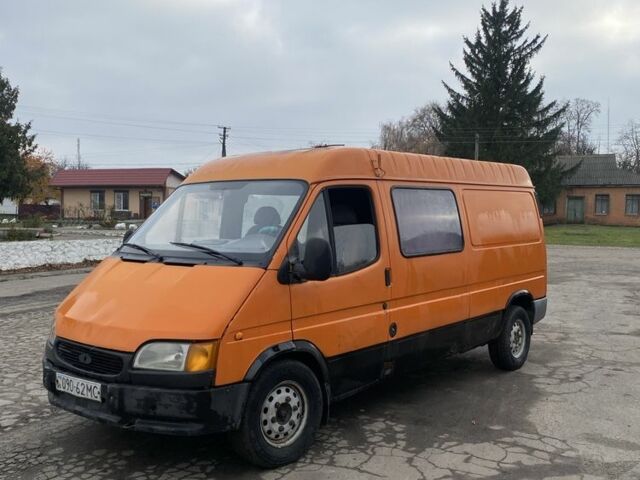 Помаранчевий Форд Транзит, об'ємом двигуна 2.5 л та пробігом 350 тис. км за 1920 $, фото 5 на Automoto.ua