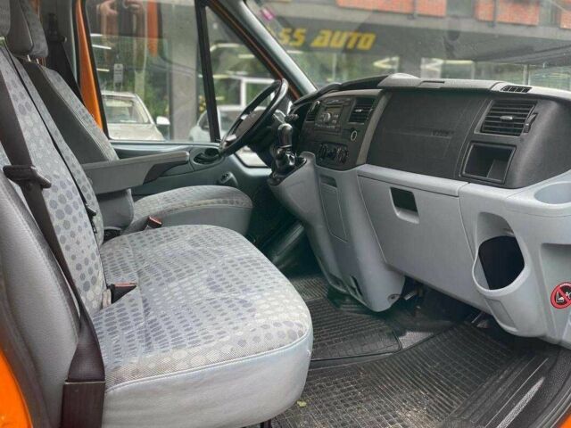 Оранжевый Форд Транзит, объемом двигателя 2.2 л и пробегом 270 тыс. км за 13200 $, фото 12 на Automoto.ua