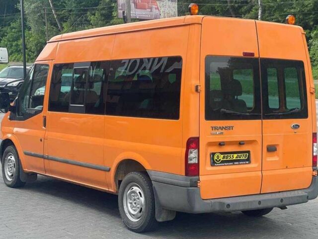 Оранжевый Форд Транзит, объемом двигателя 2.2 л и пробегом 270 тыс. км за 13200 $, фото 3 на Automoto.ua