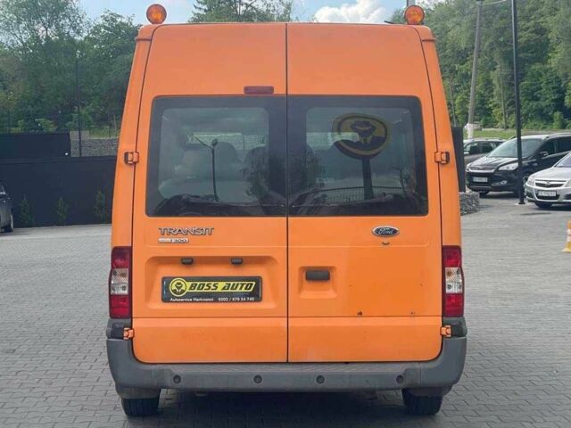 Оранжевый Форд Транзит, объемом двигателя 2.2 л и пробегом 270 тыс. км за 13200 $, фото 4 на Automoto.ua