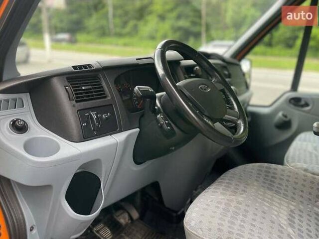 Помаранчевий Форд Транзит, об'ємом двигуна 2.2 л та пробігом 270 тис. км за 13200 $, фото 7 на Automoto.ua