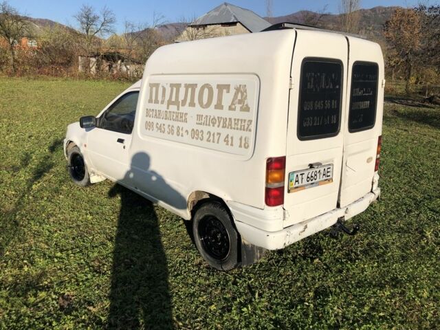 Белый Форд Виндстар, объемом двигателя 1.8 л и пробегом 350 тыс. км за 750 $, фото 3 на Automoto.ua