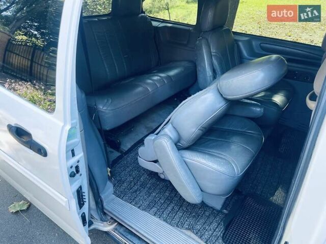 Форд Виндстар 1996 в Киеве на Automoto.ua Белый Форд Виндстар, объемом двигателя 3 л и пробегом 260 тыс. км за 2999 $, фото 11 на Automoto.ua