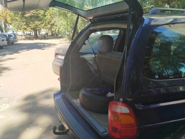 Синий Форд Виндстар, объемом двигателя 3 л и пробегом 330 тыс. км за 2200 $, фото 15 на Automoto.ua