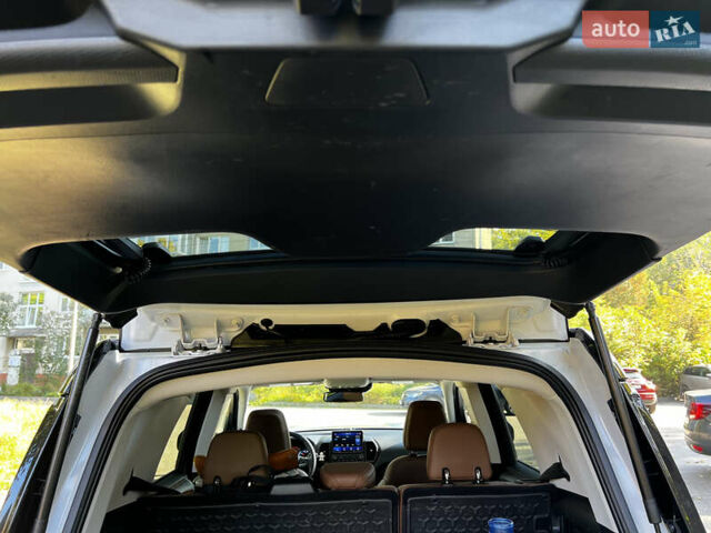 Белый Форд Bronco Sport, объемом двигателя 2 л и пробегом 158 тыс. км за 28800 $, фото 5 на Automoto.ua