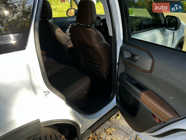 Белый Форд Bronco Sport, объемом двигателя 2 л и пробегом 158 тыс. км за 28800 $, фото 7 на Automoto.ua