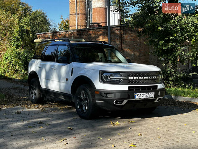 Белый Форд Bronco Sport, объемом двигателя 2 л и пробегом 158 тыс. км за 28800 $, фото 2 на Automoto.ua