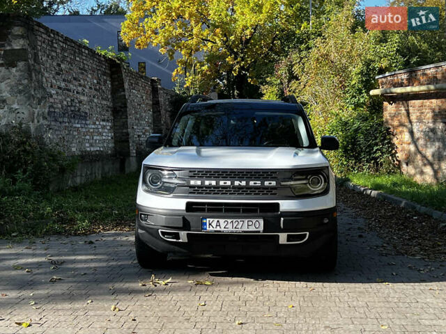 Белый Форд Bronco Sport, объемом двигателя 2 л и пробегом 158 тыс. км за 28800 $, фото 1 на Automoto.ua