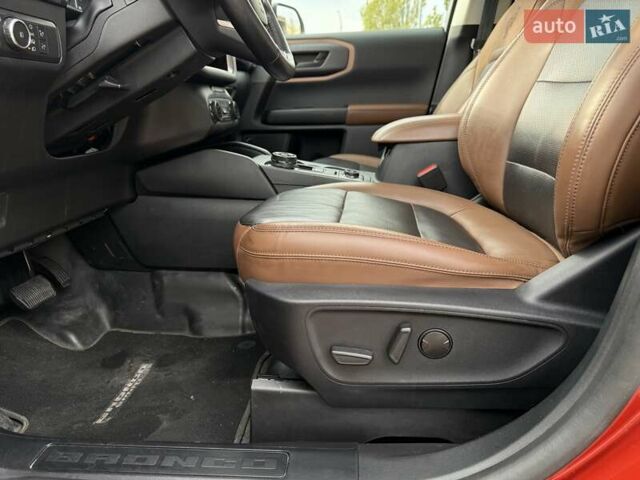 Красный Форд Bronco Sport, объемом двигателя 2 л и пробегом 51 тыс. км за 26000 $, фото 24 на Automoto.ua