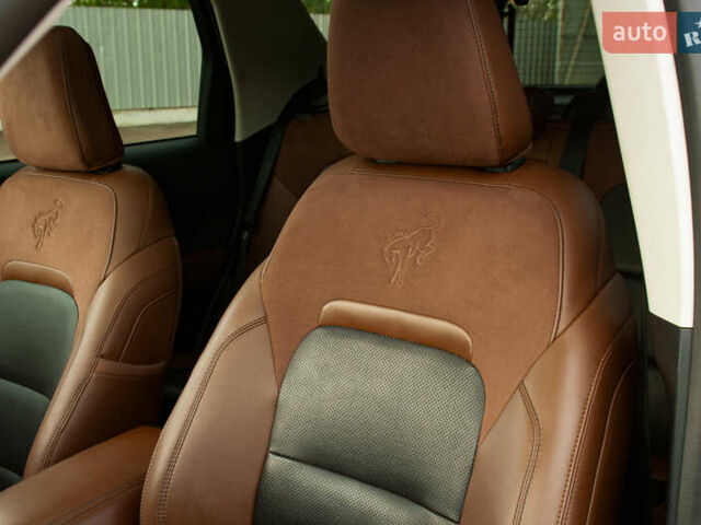 Красный Форд Bronco Sport, объемом двигателя 2 л и пробегом 51 тыс. км за 26000 $, фото 14 на Automoto.ua