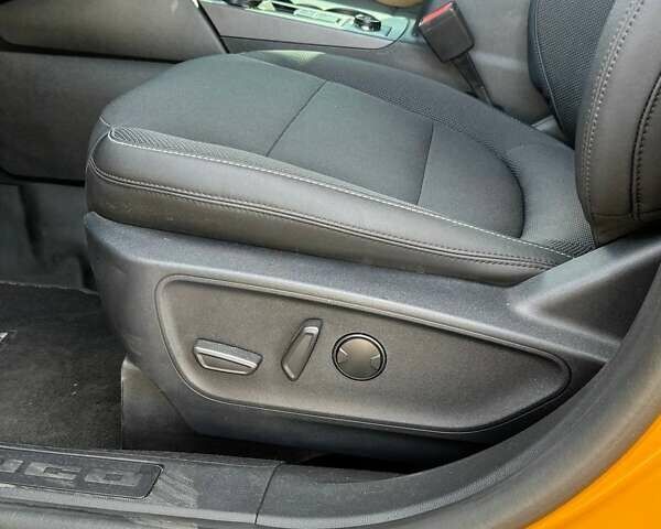 Желтый Форд Bronco Sport, объемом двигателя 2 л и пробегом 53 тыс. км за 32300 $, фото 18 на Automoto.ua