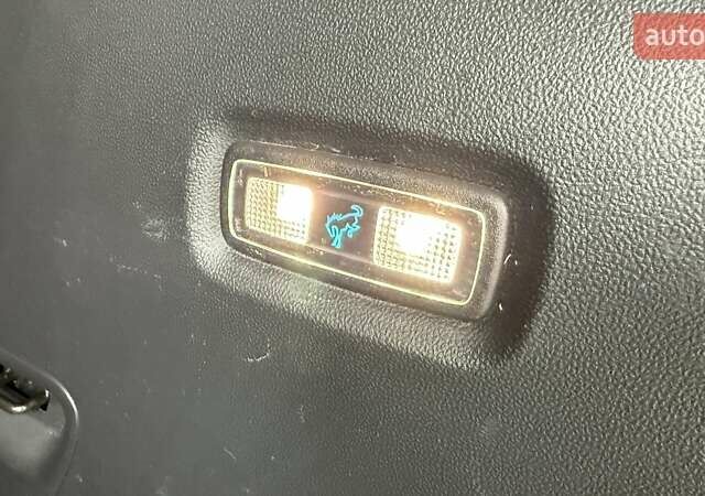 Синий Форд Bronco Sport, объемом двигателя 2 л и пробегом 98 тыс. км за 23000 $, фото 43 на Automoto.ua