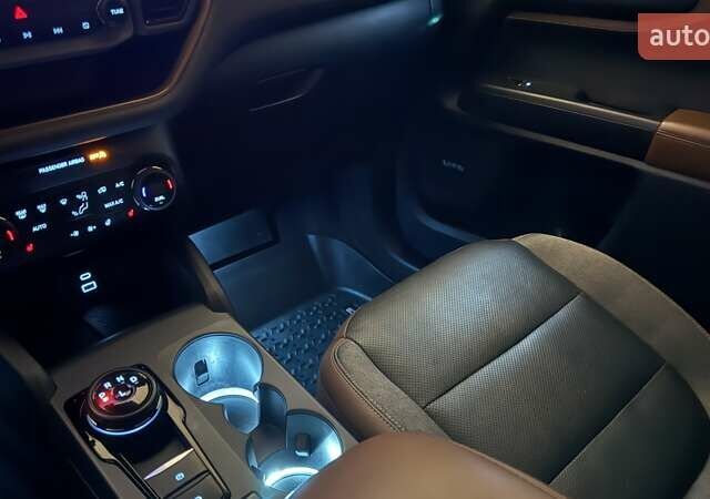 Синий Форд Bronco Sport, объемом двигателя 2 л и пробегом 98 тыс. км за 23000 $, фото 58 на Automoto.ua