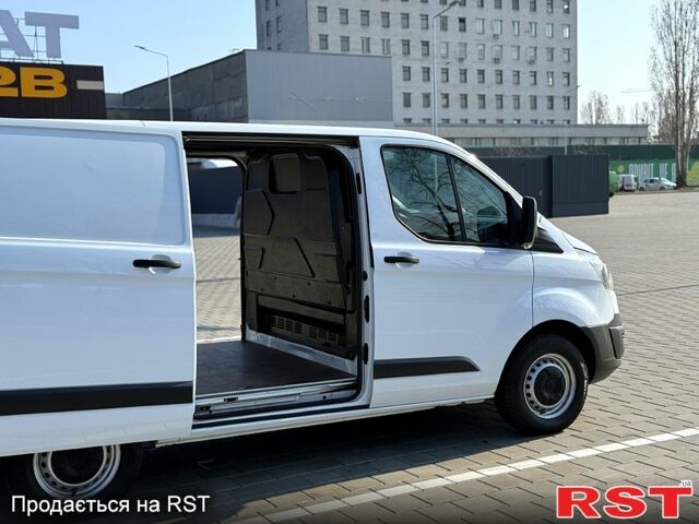 Белый Форд Custom, объемом двигателя 2.2 л и пробегом 286 тыс. км за 9900 $, фото 7 на Automoto.ua