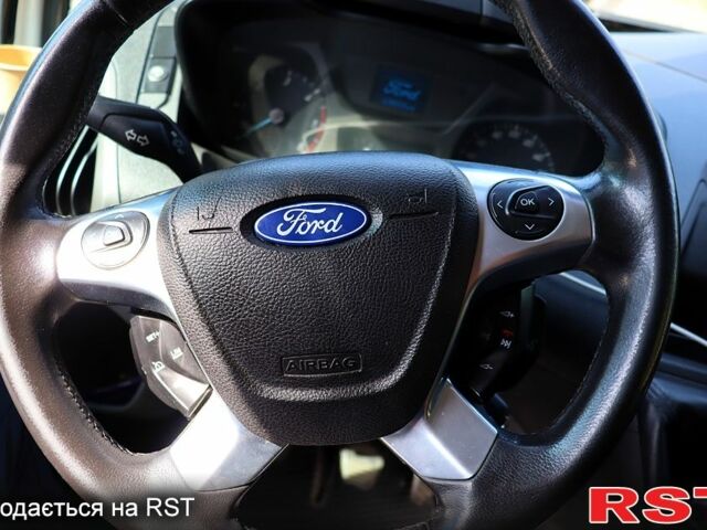 Белый Форд Custom, объемом двигателя 22 л и пробегом 416 тыс. км за 11000 $, фото 8 на Automoto.ua