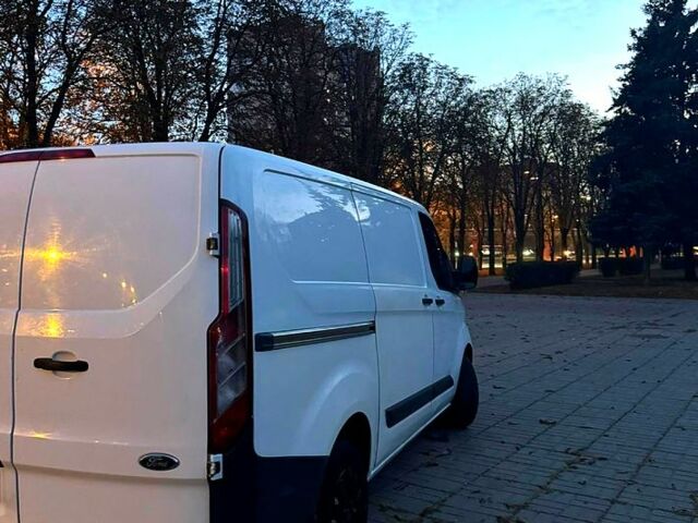 Белый Форд Custom, объемом двигателя 22 л и пробегом 191 тыс. км за 9000 $, фото 7 на Automoto.ua