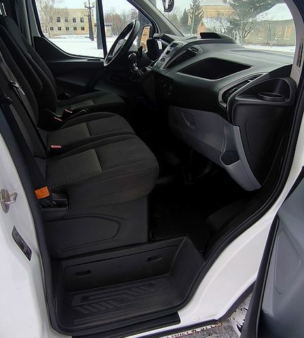 Білий Форд Custom, об'ємом двигуна 20 л та пробігом 173 тис. км за 13500 $, фото 11 на Automoto.ua