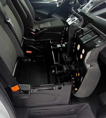 Білий Форд Custom, об'ємом двигуна 20 л та пробігом 173 тис. км за 13500 $, фото 10 на Automoto.ua