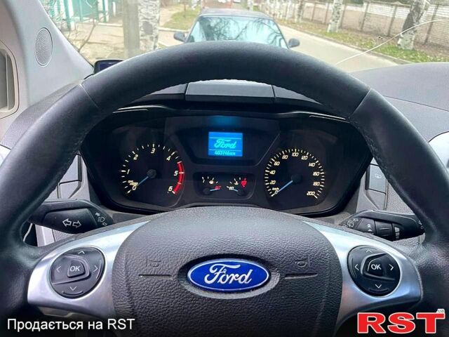 Белый Форд Custom, объемом двигателя 2.2 л и пробегом 403 тыс. км за 12000 $, фото 9 на Automoto.ua