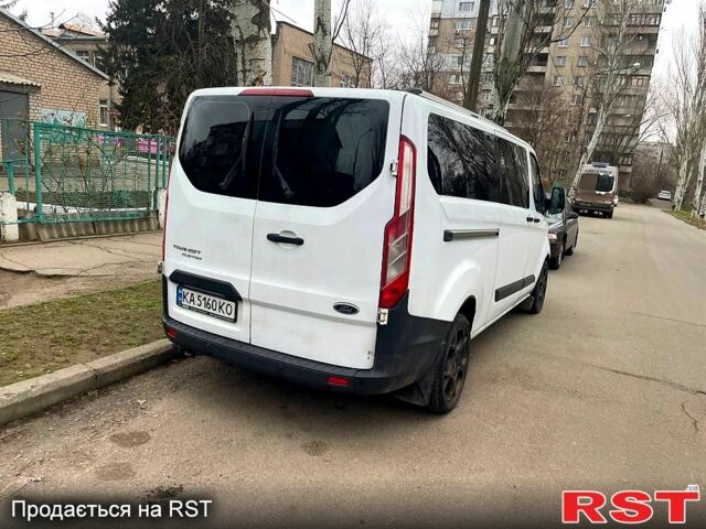 Белый Форд Custom, объемом двигателя 2.2 л и пробегом 403 тыс. км за 12000 $, фото 5 на Automoto.ua