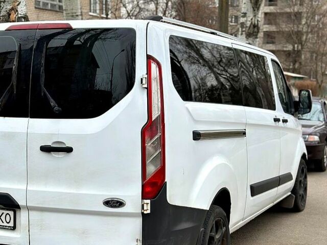 Белый Форд Custom, объемом двигателя 2.2 л и пробегом 403 тыс. км за 12000 $, фото 7 на Automoto.ua