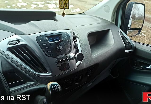 Білий Форд Custom, об'ємом двигуна 2.2 л та пробігом 236 тис. км за 13200 $, фото 12 на Automoto.ua