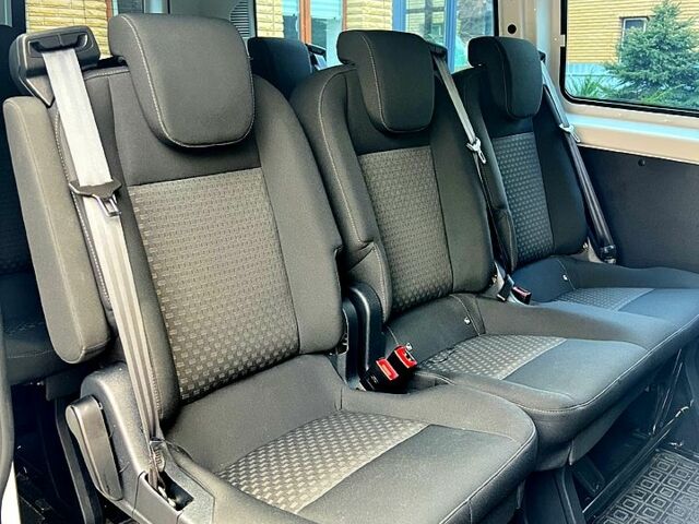 Белый Форд Custom, объемом двигателя 2 л и пробегом 94 тыс. км за 26500 $, фото 3 на Automoto.ua