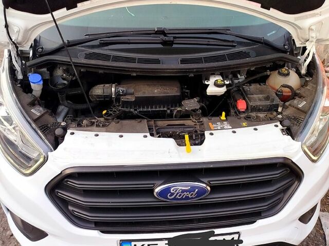 Белый Форд Custom, объемом двигателя 2 л и пробегом 240 тыс. км за 21000 $, фото 11 на Automoto.ua