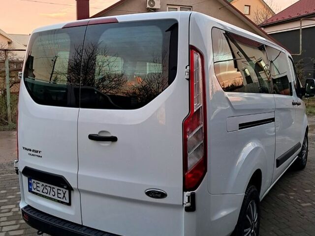 Білий Форд Custom, об'ємом двигуна 2 л та пробігом 125 тис. км за 34000 $, фото 4 на Automoto.ua