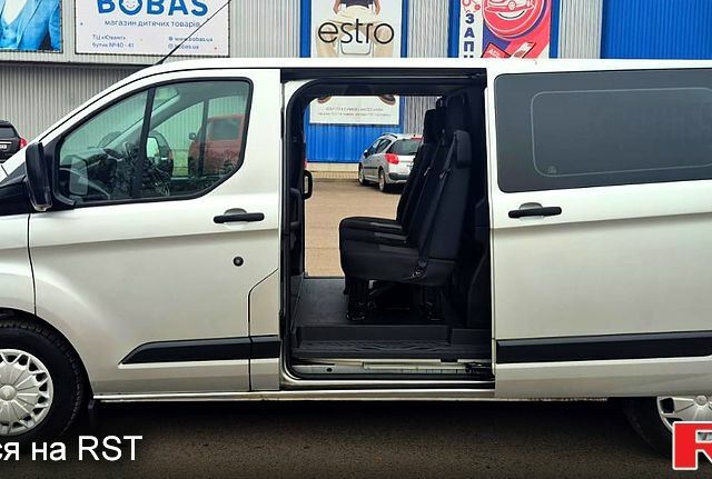 Форд Custom, объемом двигателя 2 л и пробегом 273 тыс. км за 15950 $, фото 1 на Automoto.ua