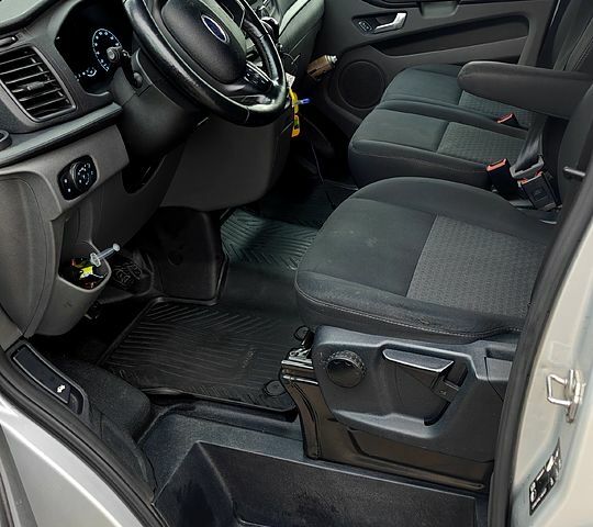 Форд Custom, объемом двигателя 2 л и пробегом 191 тыс. км за 20500 $, фото 6 на Automoto.ua