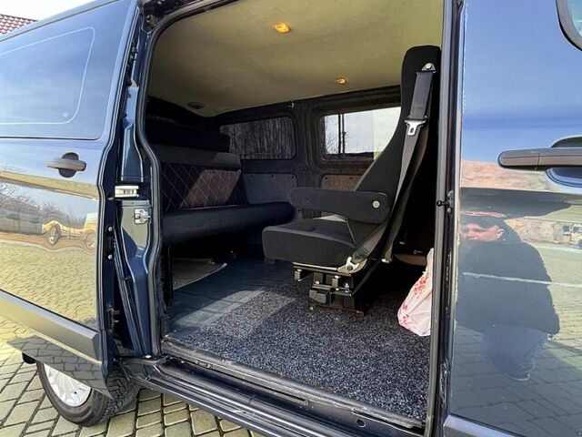Сірий Форд Custom, об'ємом двигуна 2.2 л та пробігом 254 тис. км за 11600 $, фото 11 на Automoto.ua