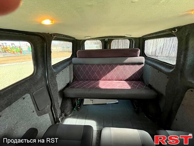 Сірий Форд Custom, об'ємом двигуна 2.2 л та пробігом 254 тис. км за 11600 $, фото 8 на Automoto.ua