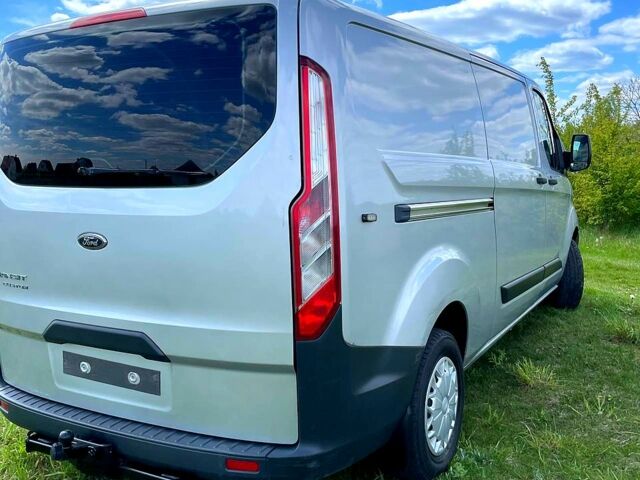 Серый Форд Custom, объемом двигателя 2.2 л и пробегом 201 тыс. км за 12900 $, фото 3 на Automoto.ua