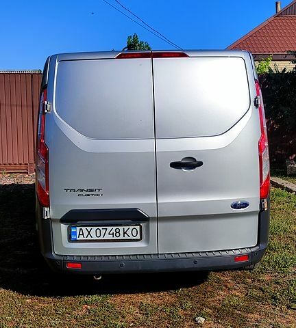Серый Форд Custom, объемом двигателя 2 л и пробегом 220 тыс. км за 15400 $, фото 4 на Automoto.ua