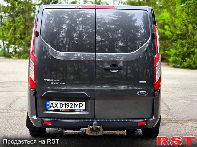 Серый Форд Custom, объемом двигателя 2 л и пробегом 199 тыс. км за 17399 $, фото 5 на Automoto.ua