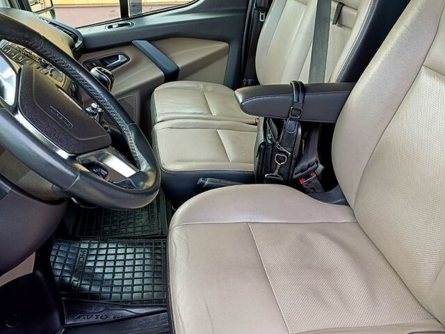 Серый Форд Custom, объемом двигателя 2.2 л и пробегом 279 тыс. км за 15900 $, фото 5 на Automoto.ua