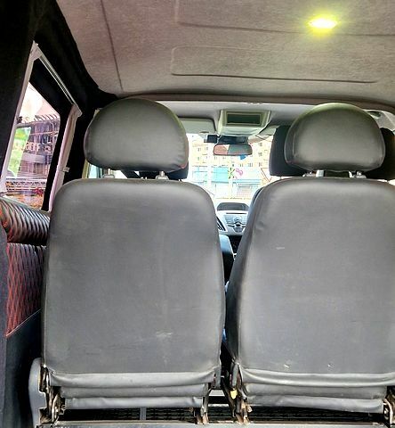 Серый Форд Custom, объемом двигателя 2 л и пробегом 191 тыс. км за 14000 $, фото 13 на Automoto.ua