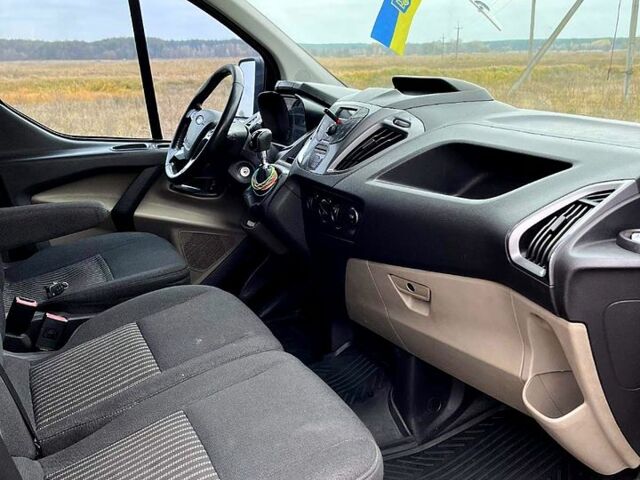 Серый Форд Custom, объемом двигателя 2.2 л и пробегом 200 тыс. км за 16500 $, фото 12 на Automoto.ua