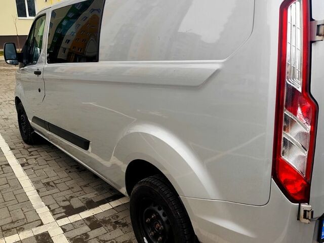 Сірий Форд Custom, об'ємом двигуна 2 л та пробігом 382 тис. км за 20500 $, фото 2 на Automoto.ua
