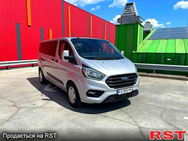 Серый Форд Custom, объемом двигателя 2 л и пробегом 195 тыс. км за 22500 $, фото 12 на Automoto.ua