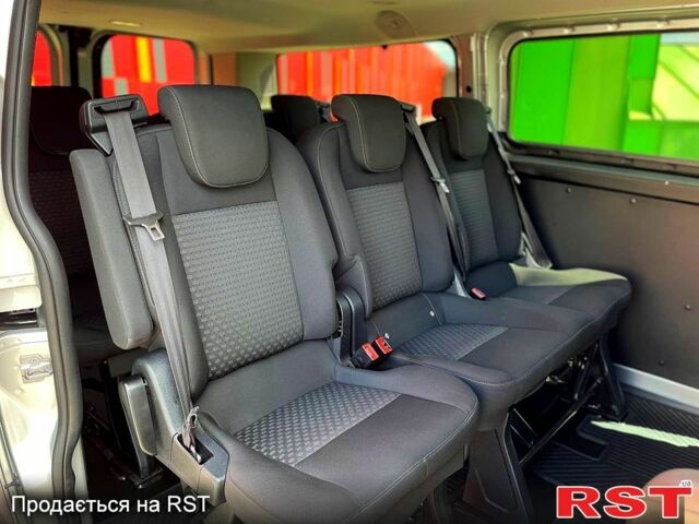 Серый Форд Custom, объемом двигателя 2 л и пробегом 195 тыс. км за 22500 $, фото 17 на Automoto.ua